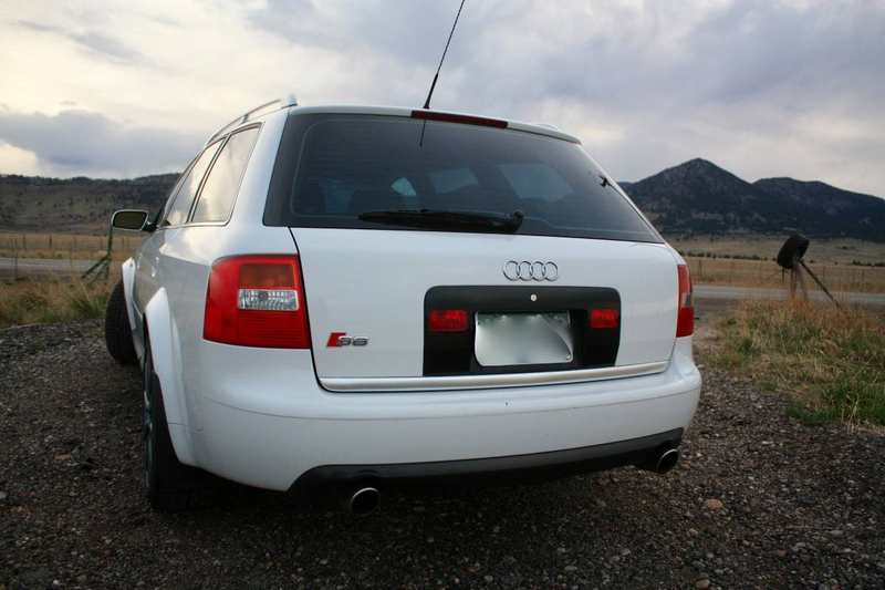 Illustration for article titled For $9,600, Would You Stick With This 2002 Audi S6 Avant?